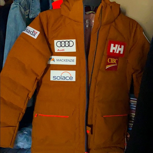 Helly Hansen Sponsored Snow Jacket ❄️ - Picture 3 of 15